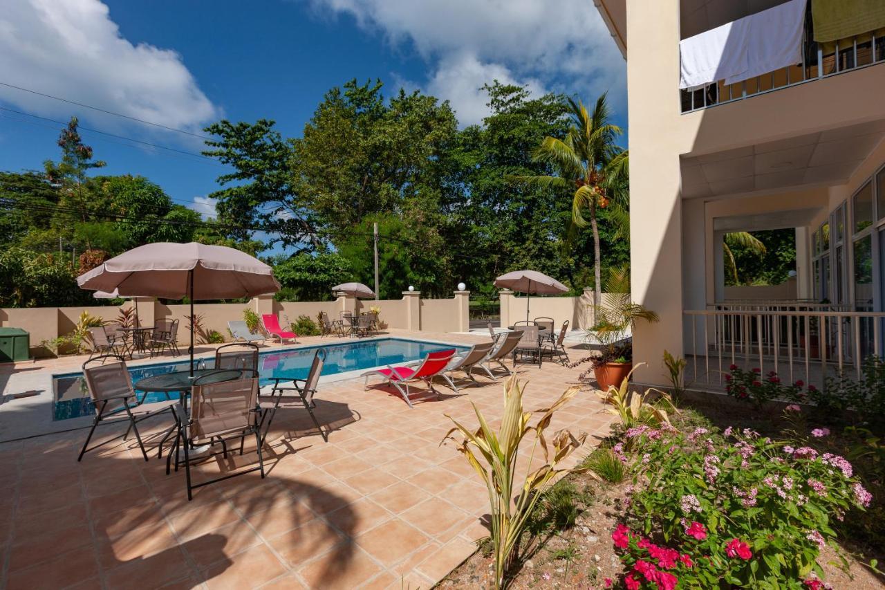 Home Confort Self Catering Anse Kerlan Exterior foto